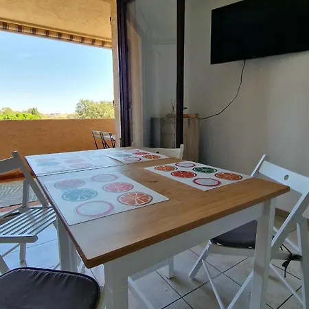 Paisible Belle Vue Et Proche De La